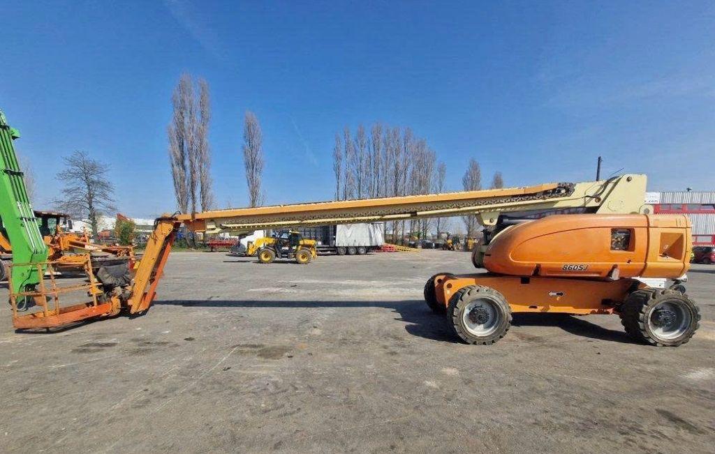 Telescopic Boom Lift - View 2